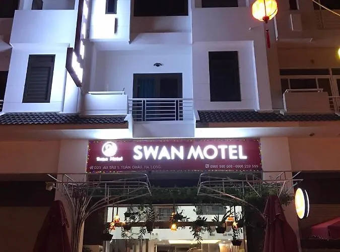 Swan Hotel *