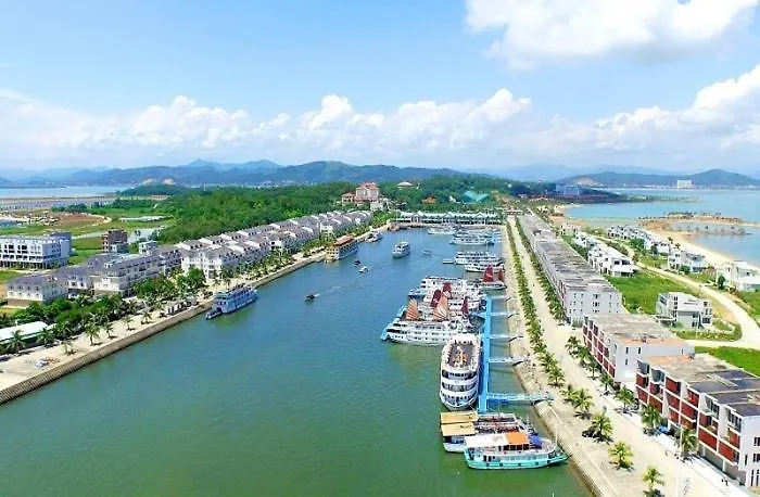 Swan Hotel Hạ Long